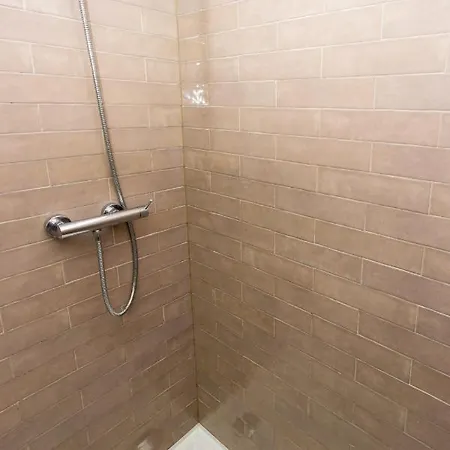 Guest H4u - Fontainhas Porto