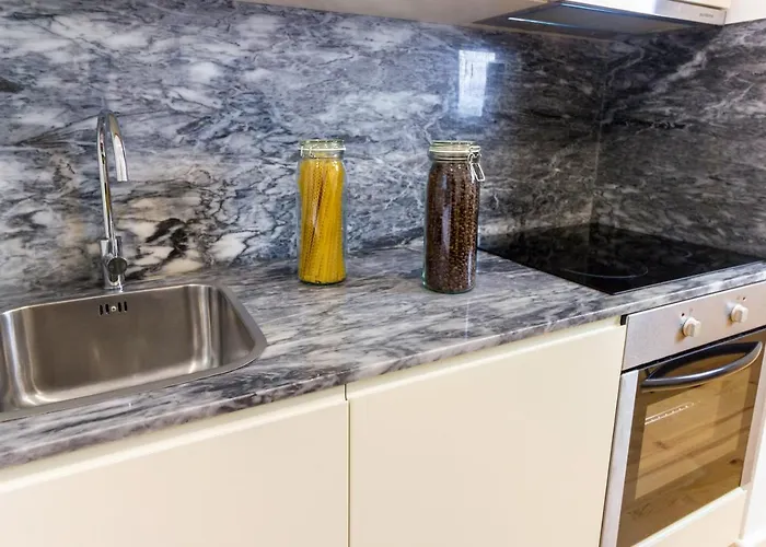 Guest H4u - Fontainhas Apartman Porto